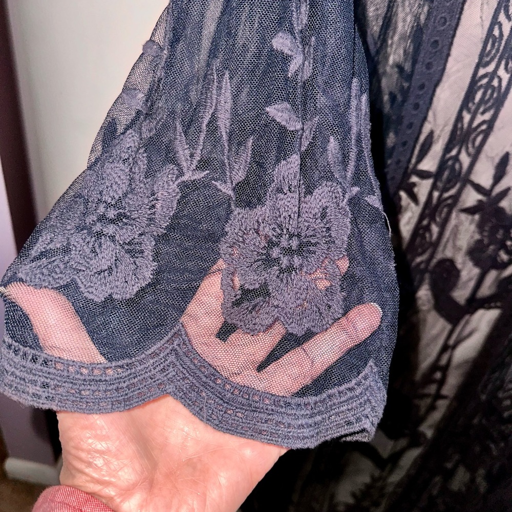 EUC LACE MESH KIMONO KNEE LENGTH - Picture 8 of 9
